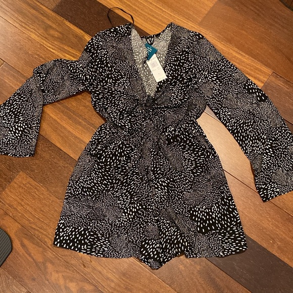 Roxy spirit awakes romper NWT - Picture 3 of 4